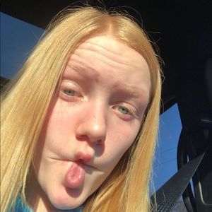 Meet your Posher, Regan